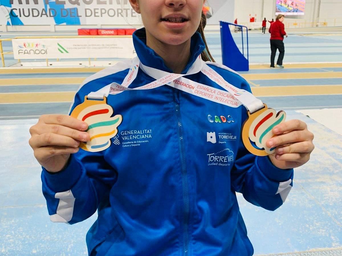 Patricia Álvarez, doble campeona de España Sub18 en Short&nbsp;Track